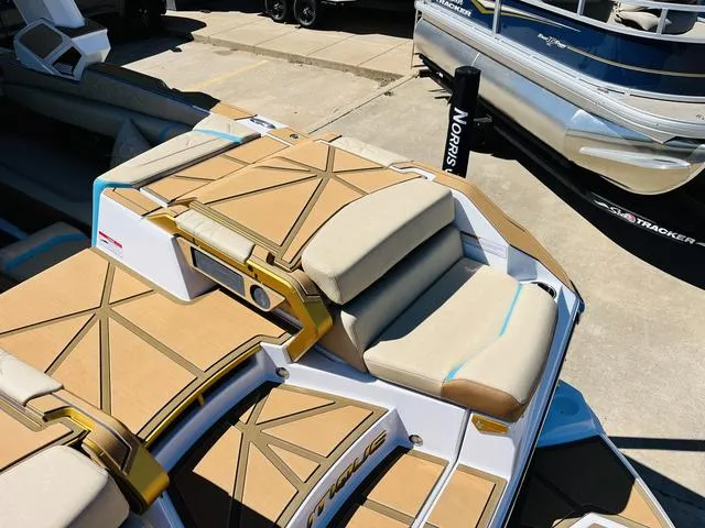 Slide: The Image of Nautique Super Air Nautique G25 Paragon 2024 - 55