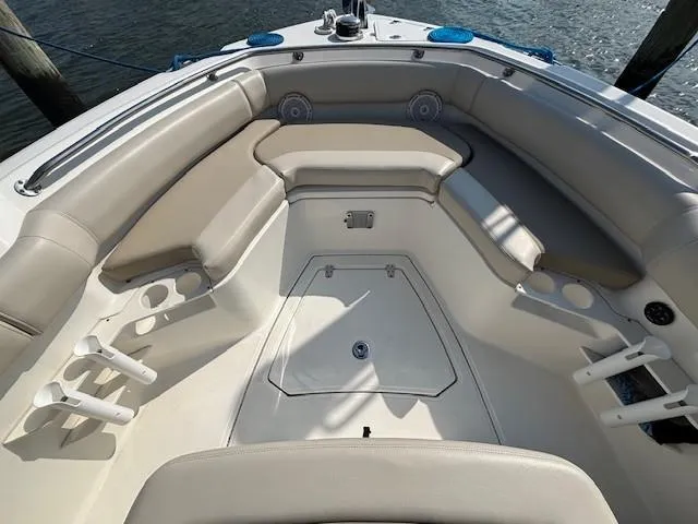 Slide: The Image of Boston Whaler 230 Outrage 2021 - 2