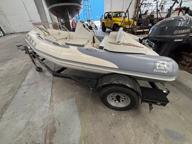 Slide: The Image of Zodiac Yacht Line 340 2014 - 2