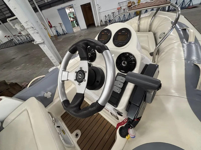 Slide: The Image of Zodiac Yacht Line 340 2014 - 4