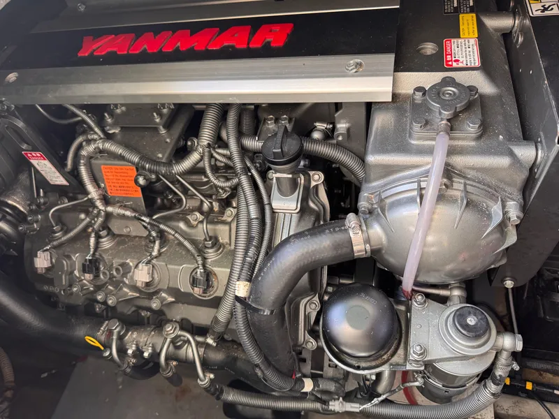 Slide: The Image of Sea Ray Amberjack 340 2002 - 11