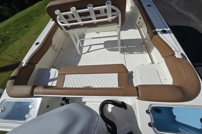 Slide: The Image of Pioneer 222 Islander 2024 - 6