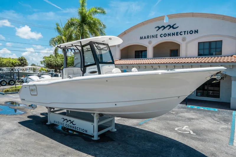 Slide: The Image of Sea Hunt Ultra 275 SE 2026 - 8