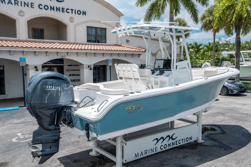 Slide: The Image of Sea Hunt Ultra 219 2026 - 2