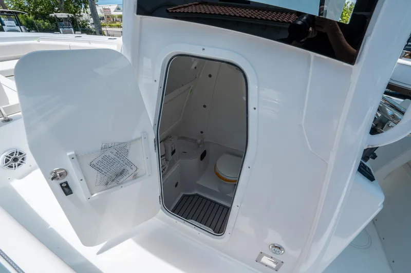 Slide: The Image of Sea Hunt Gamefish 30 Forward Seating 2026 - 24