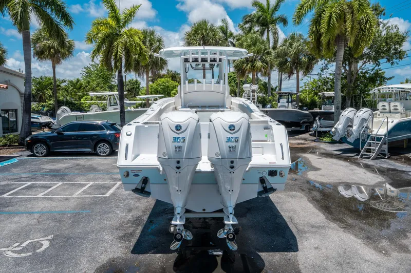 Slide: The Image of Sea Hunt Gamefish 30 Forward Seating 2026 - 3