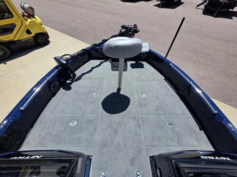 Slide: The Image of 2025 Nitro ZV19 Sport Pro boat deck with seating and equipment. - 10