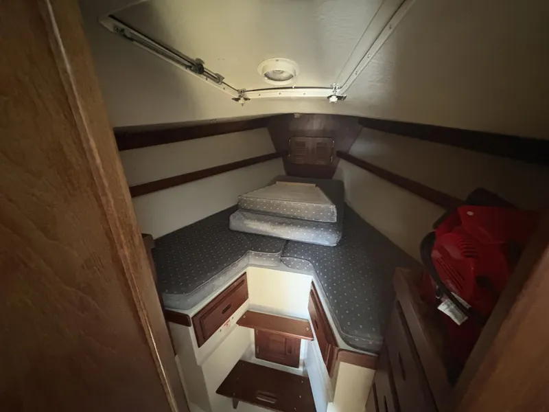 Slide: The Image of Catalina 38 1984 - 17