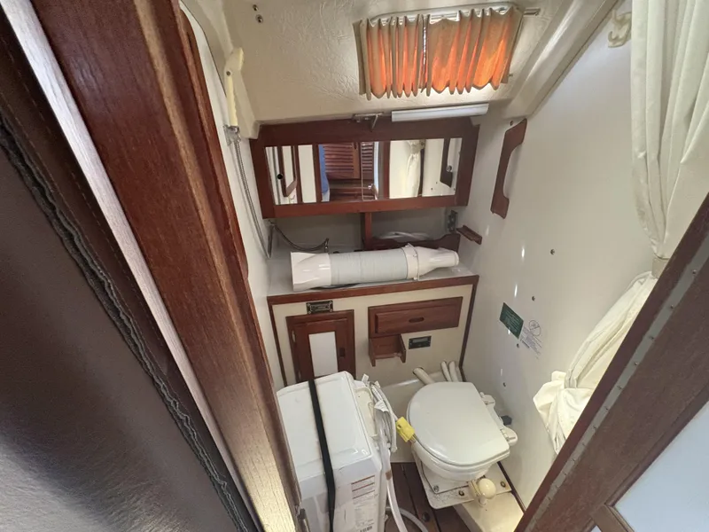 Slide: The Image of Catalina 38 1984 - 18