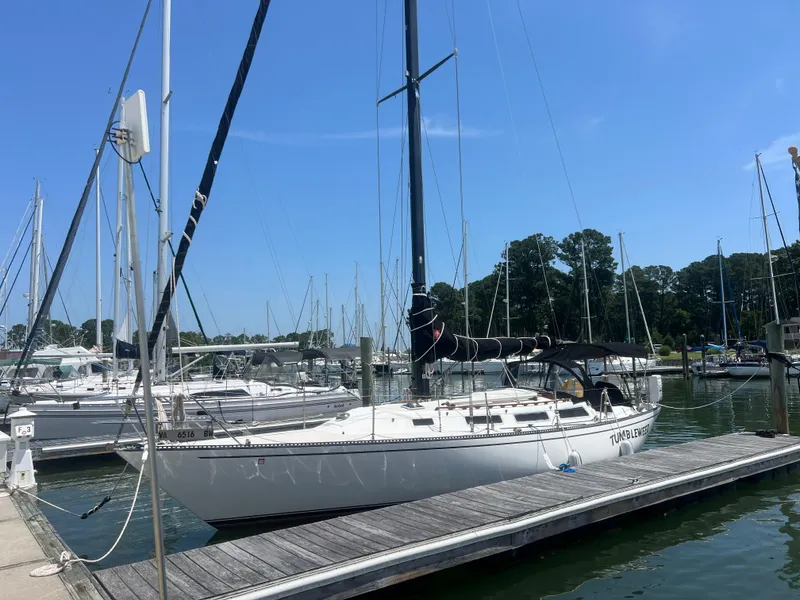 Slide: The Image of Catalina 38 1984 - 2