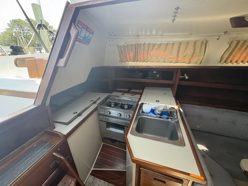 Slide: The Image of Catalina 38 1984 - 21