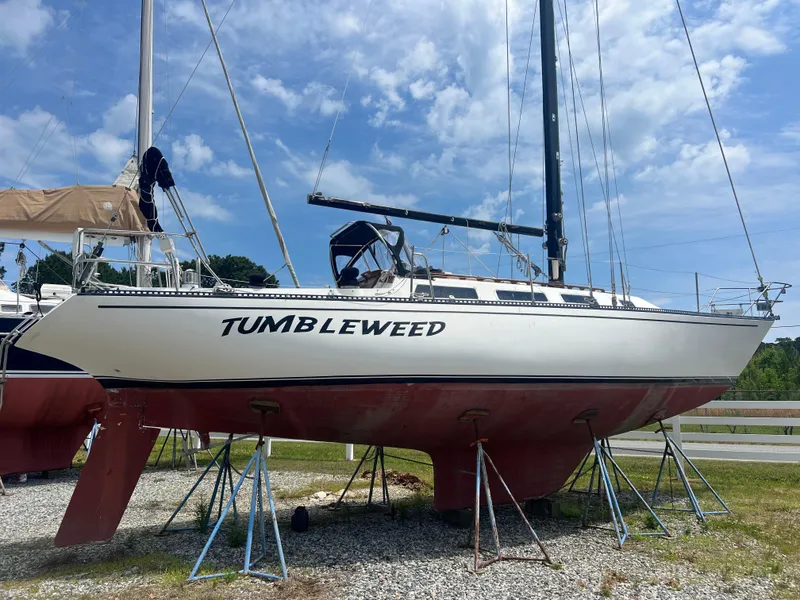 Slide: The Image of Catalina 38 1984 - 4