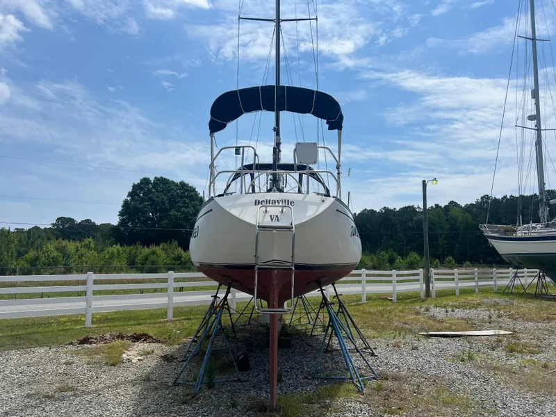 Slide: The Image of Catalina 38 1984 - 6