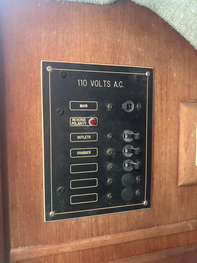 Slide: The Image of Albemarle Express Fisher 1990 - 18