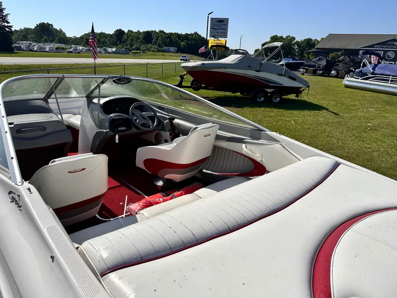 Slide: The Image of Bayliner 1850SS OPEN BOW 1998 - 4