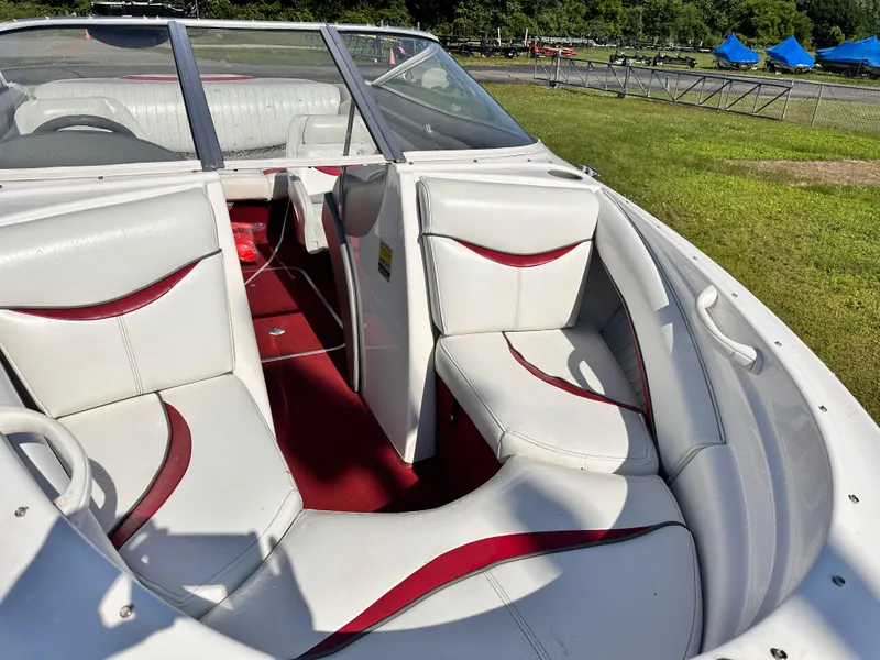 Slide: The Image of Bayliner 1850SS OPEN BOW 1998 - 6