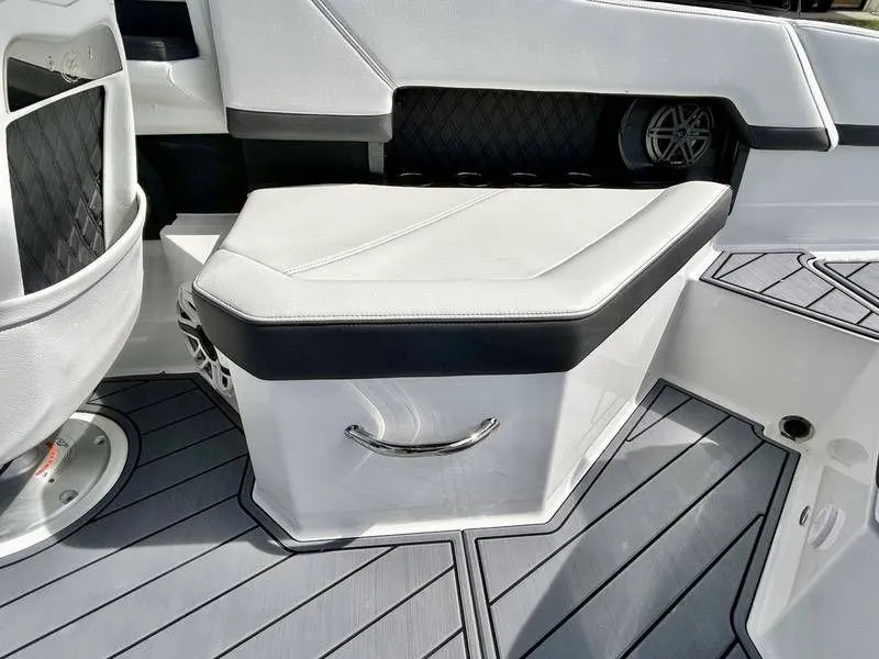 Slide: The Image of Cobalt R4 2025 - 18