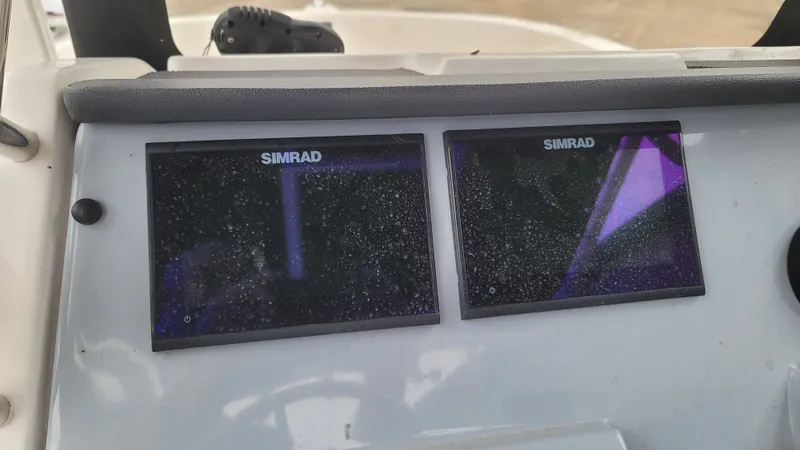 Slide: The Image of Bayliner Trophy T20CC 2023 - 14