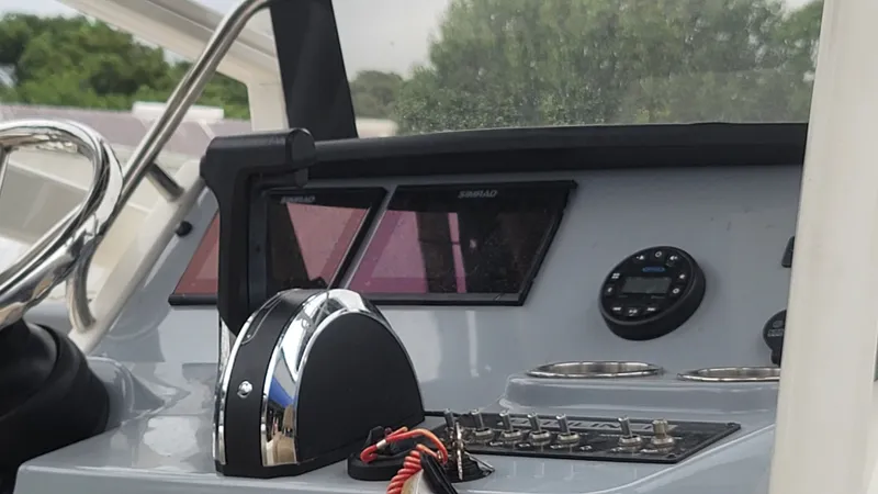 Slide: The Image of Bayliner Trophy T20CC 2023 - 15