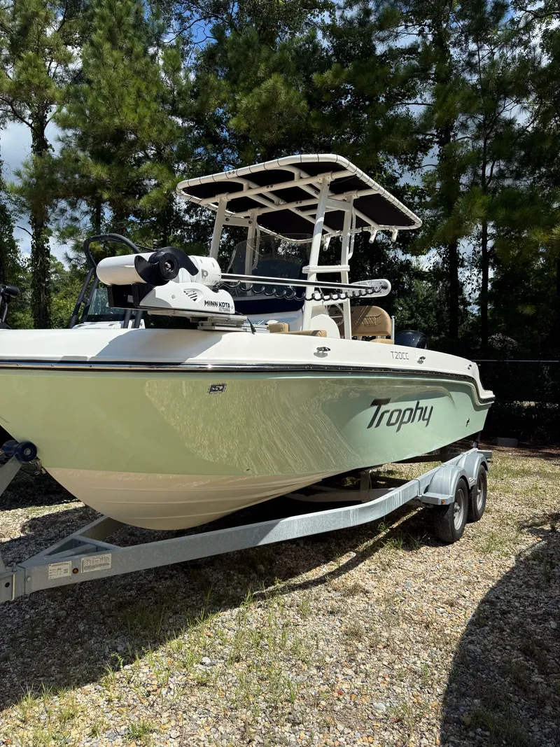 Slide: The Image of Bayliner Trophy T20CC 2023 - 19