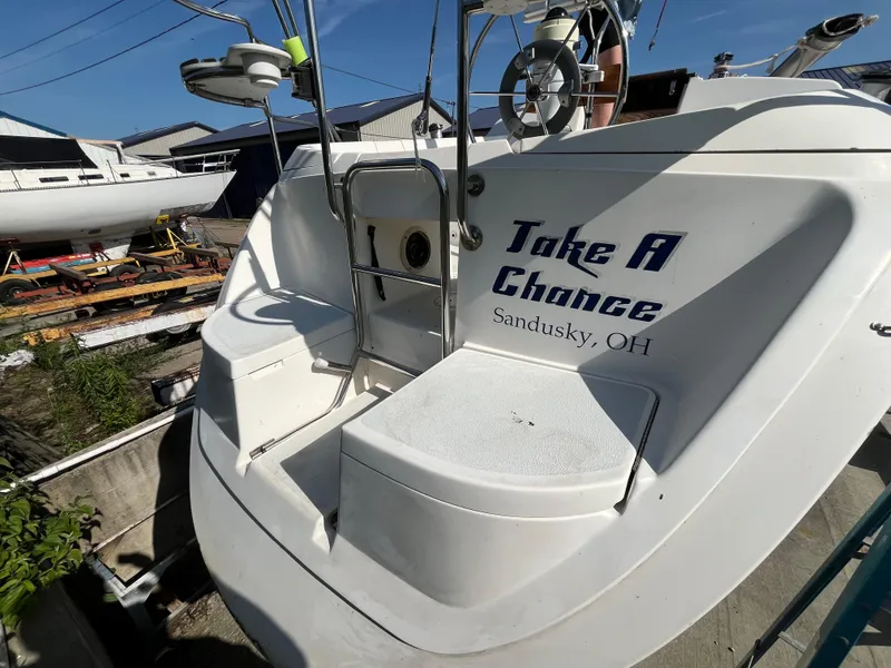 Slide: The Image of 1992 Hunter 30-2 sailboat named "Take A Chance" in Sandusky, OH marina. - 34