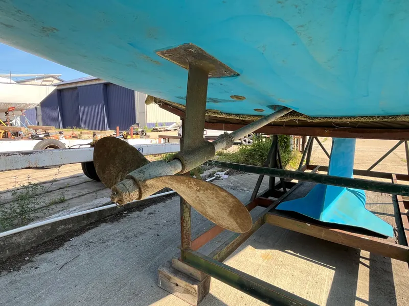 Slide: The Image of Propeller and rudder of a 1992 Hunter 30-2 sailboat on a stand. - 35