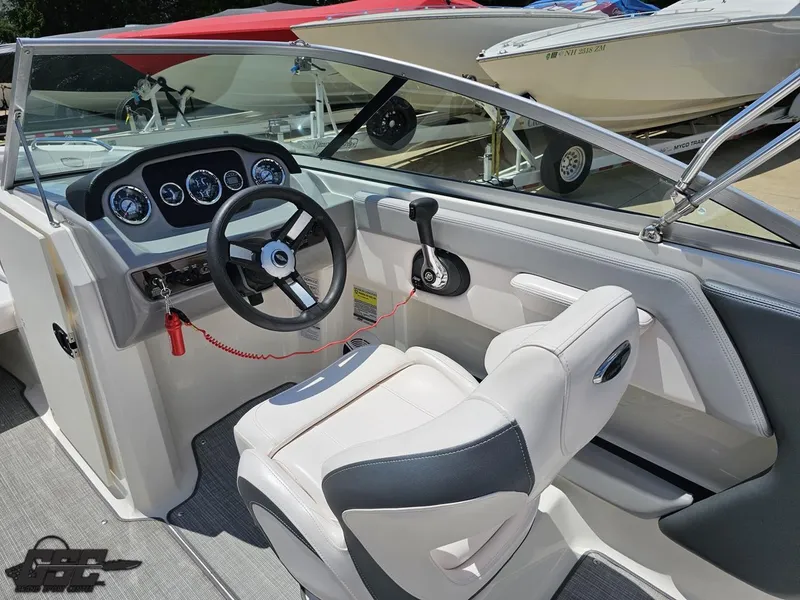 Slide: The Image of Chaparral 21 SSi 2020 - 61