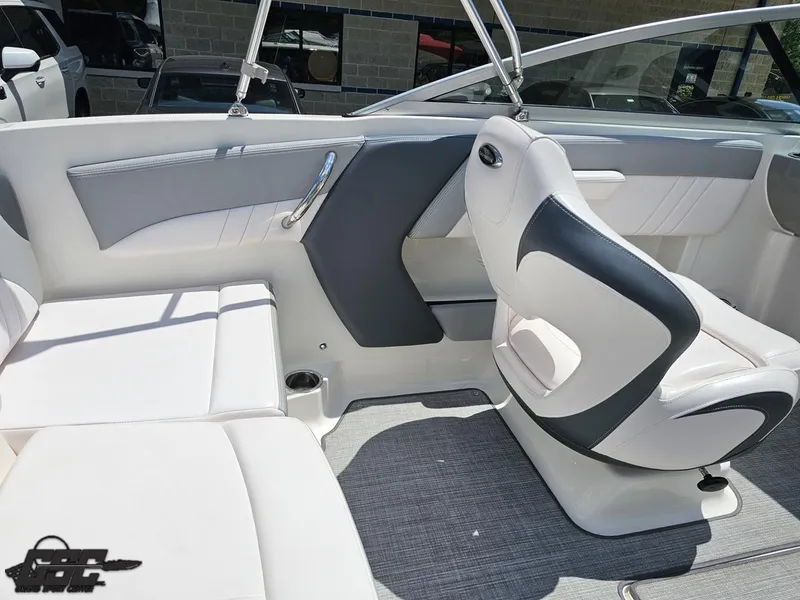 Slide: The Image of Chaparral 21 SSi 2020 - 63