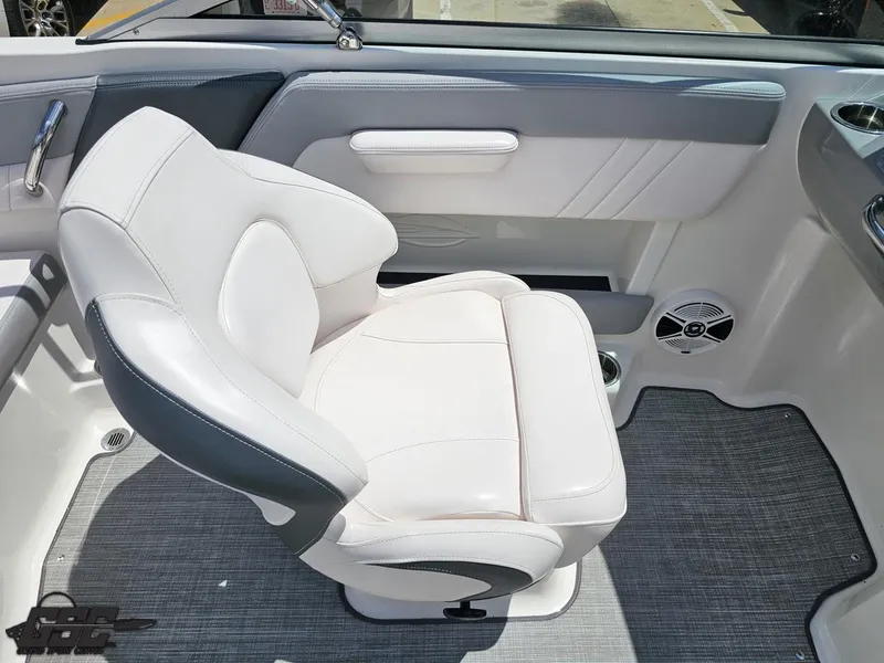 Slide: The Image of Chaparral 21 SSi 2020 - 66