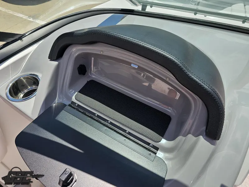 Slide: The Image of Chaparral 21 SSi 2020 - 69