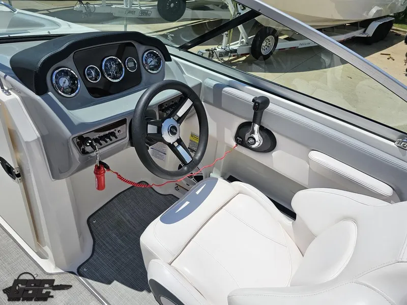 Slide: The Image of Chaparral 21 SSi 2020 - 70