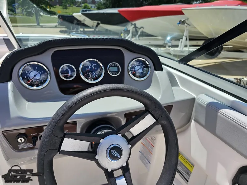 Slide: The Image of Chaparral 21 SSi 2020 - 74