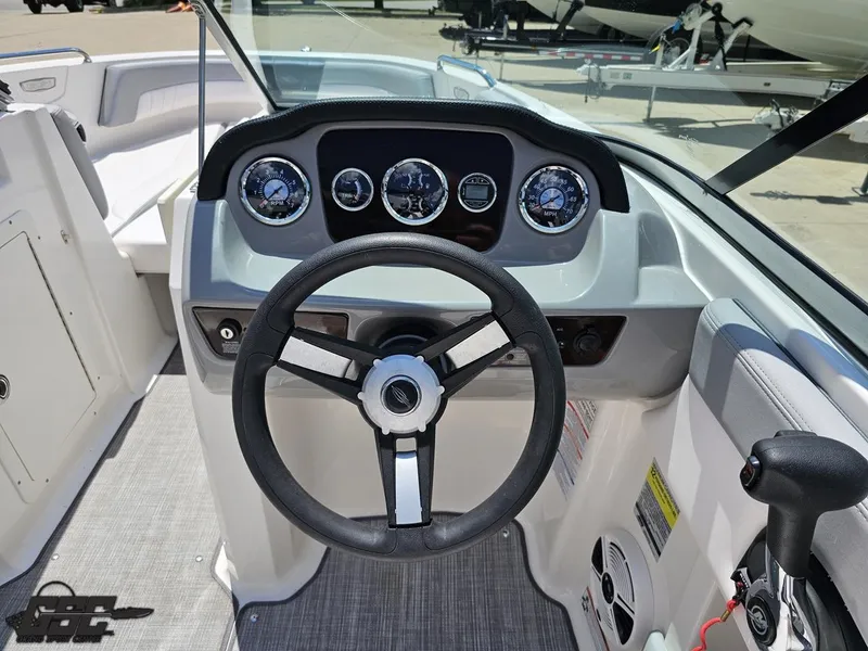 Slide: The Image of Chaparral 21 SSi 2020 - 75