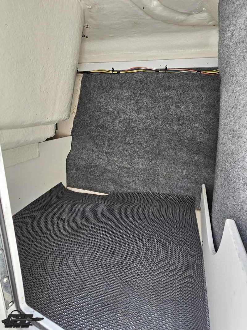 Slide: The Image of Chaparral 21 SSi 2020 - 80