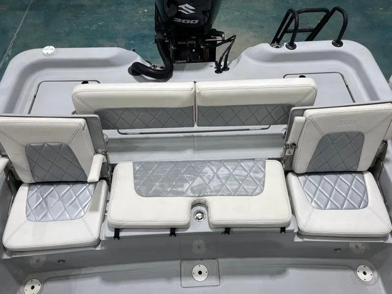 Slide: The Image of Blue Wave 2400 Pure Bay 2020 - 25