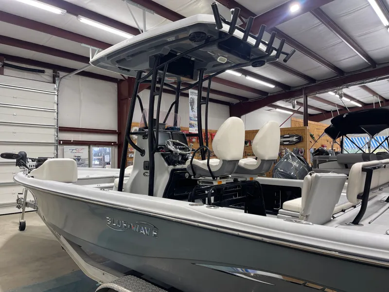 Slide: The Image of Blue Wave 2400 Pure Bay 2020 - 29