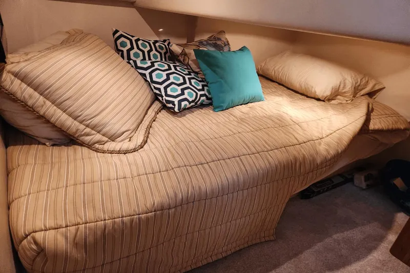 Slide: The Image of Carver 466 Motor Yacht 2007 - 17