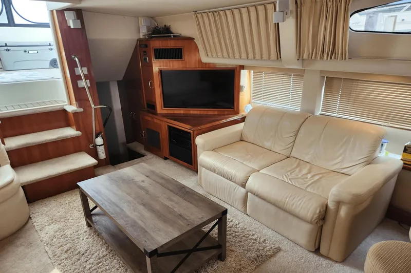 Slide: The Image of Carver 466 Motor Yacht 2007 - 23