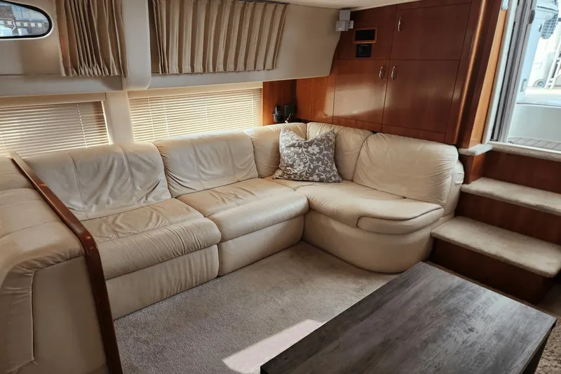 Slide: The Image of Carver 466 Motor Yacht 2007 - 24