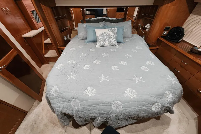 Slide: The Image of Carver 466 Motor Yacht 2007 - 33