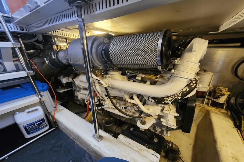 Slide: The Image of Carver 466 Motor Yacht 2007 - 52