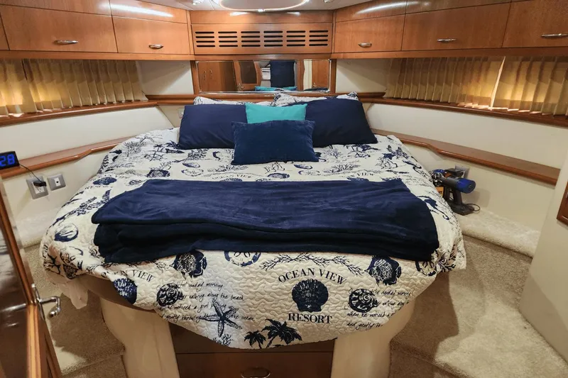 Slide: The Image of Carver 466 Motor Yacht 2007 - 9