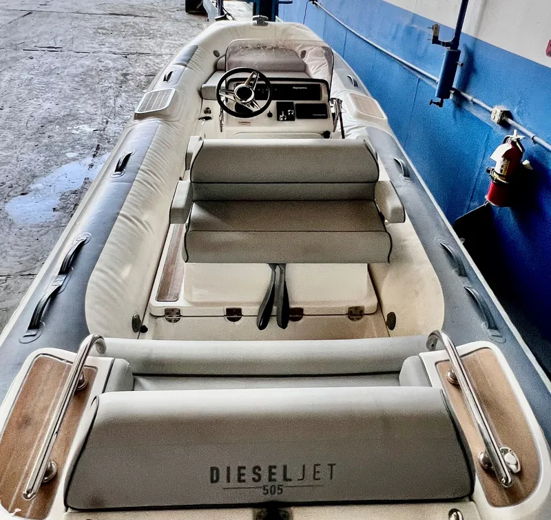 Slide: The Image of Williams Jet Tender 16'5'' - 2020 - 3