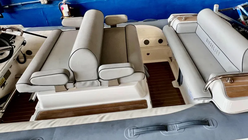 Slide: The Image of Williams Jet Tender 16'5'' - 2020 - 4