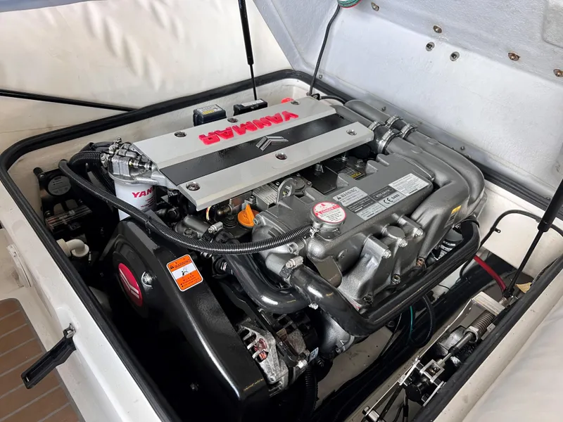 Slide: The Image of Williams Jet Tender 16'5'' - 2020 - 9