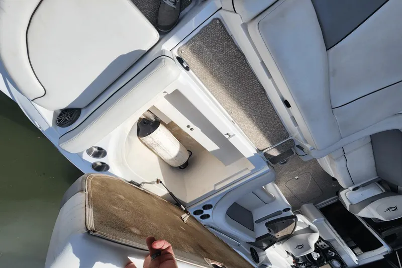 Slide: The Image of Rinker 276 Captiva Cuddy 2013 - 9