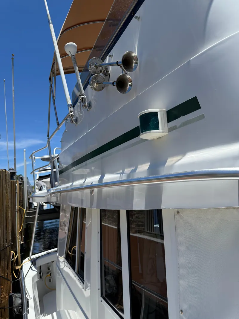 Slide: The Image of Mainship 390 Trawler 2001 - 68