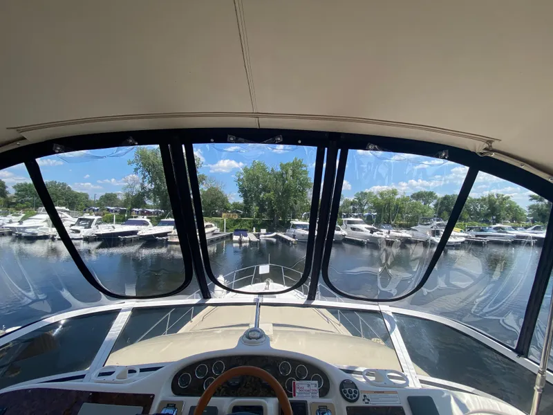 Slide: The Image of Sea Ray 400 Sedan Bridge 1998 - 22