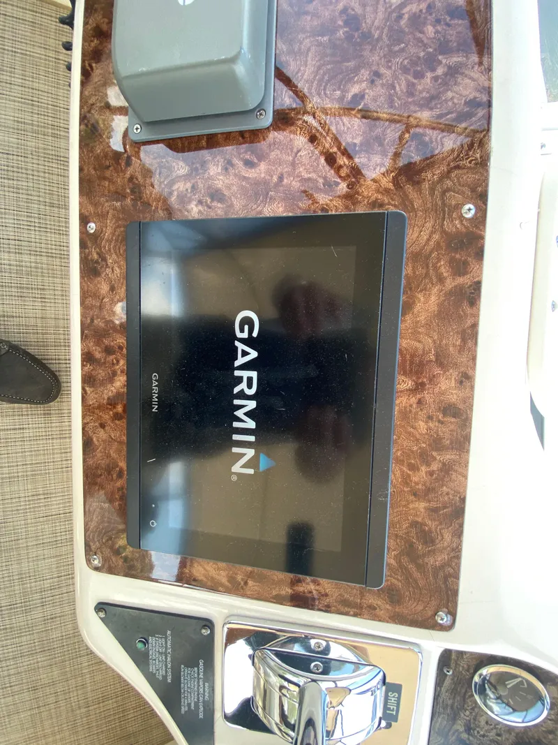 Slide: The Image of Sea Ray 400 Sedan Bridge 1998 - 28