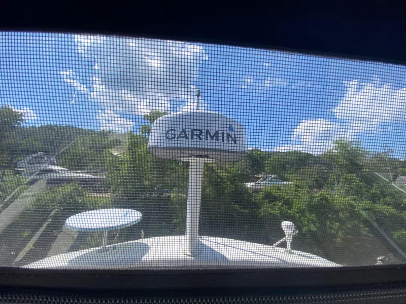 Slide: The Image of Sea Ray 400 Sedan Bridge 1998 - 32